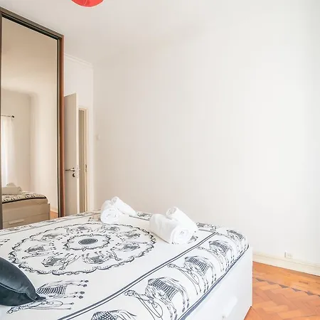 Apartment Shortstayflat - Bright Lissabon