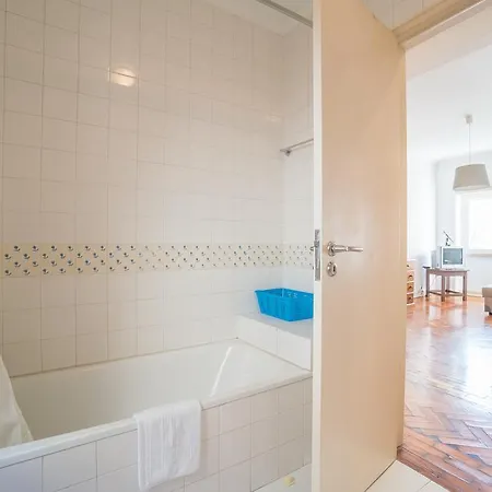 Shortstayflat - Bright Apartment